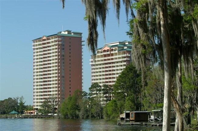 Building Photo - 13428 Blue Heron Beach Dr