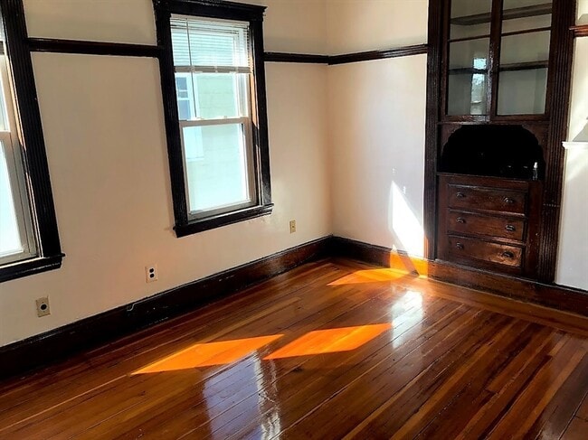 Building Photo - 28 Litchfield St