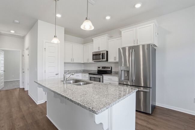 Building Photo - Vale Loop