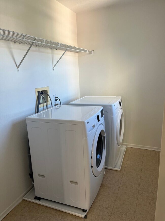 Building Photo - 11155 Picard Pl