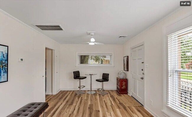 Building Photo - 2307 1st Ave
