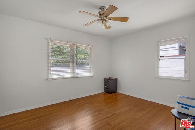 Building Photo - 5039 Marburn Ave