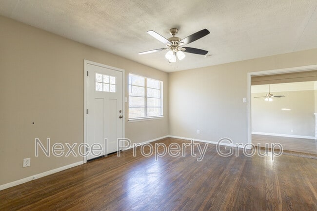 Building Photo - 5442 Loch Lomond Rd