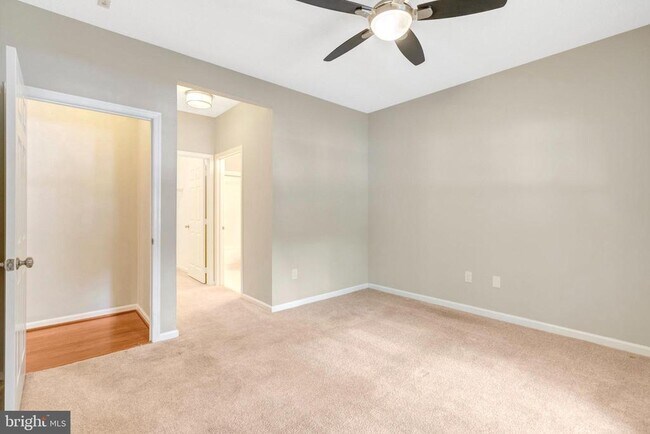 Building Photo - 1701 Lake Shore Crest Dr