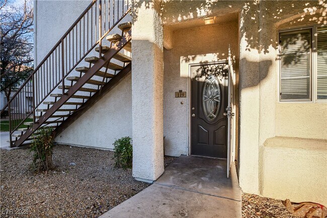 Building Photo - 1300 S Arlington St