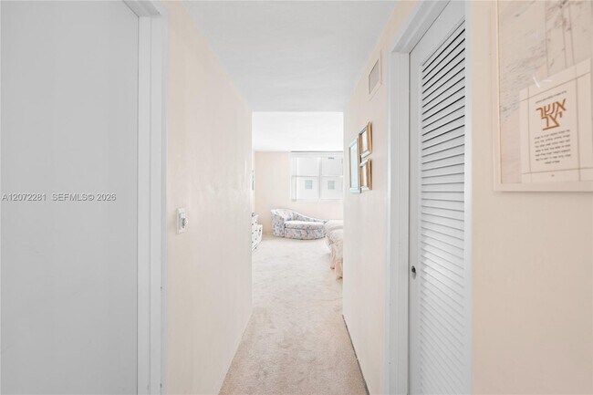 Building Photo - 5001 Collins Ave