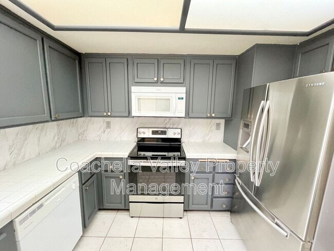 Building Photo - 45414 Driftwood Dr