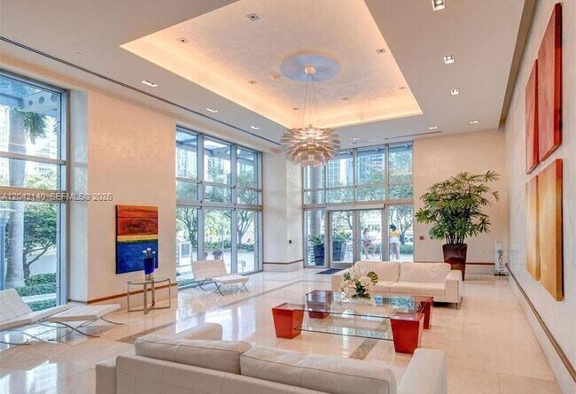 Building Photo - 1050 Brickell Ave
