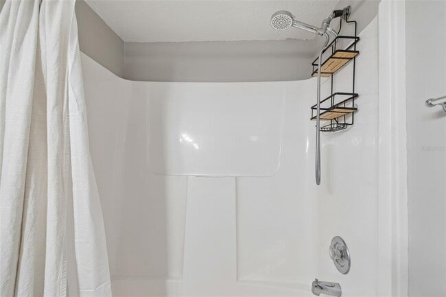 Building Photo - 900 Cove Cay Dr
