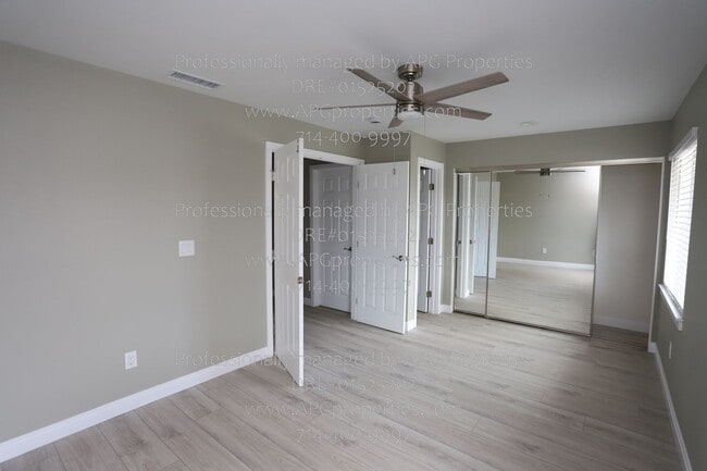Building Photo - 1409 N Roundtree Ln
