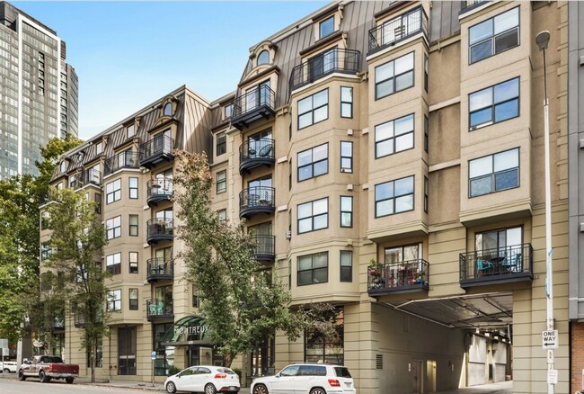 Building Photo - Beautiful condo w/garage space in desirable Belltown! Available 6/10/2026!