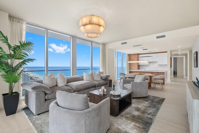 Building Photo - 151 N Seabreeze Blvd