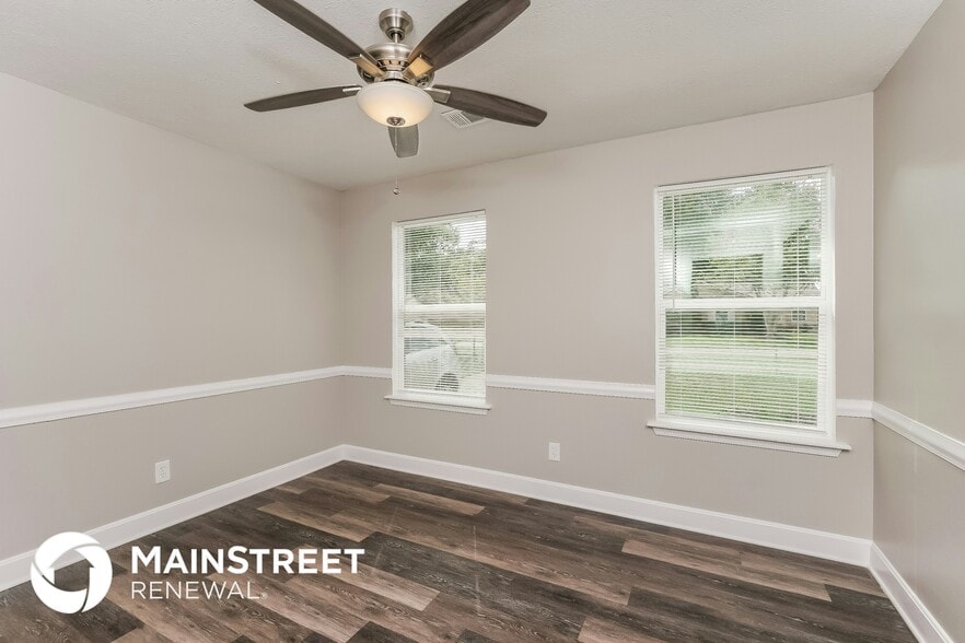 Building Photo - 3705 Bartlett Ct