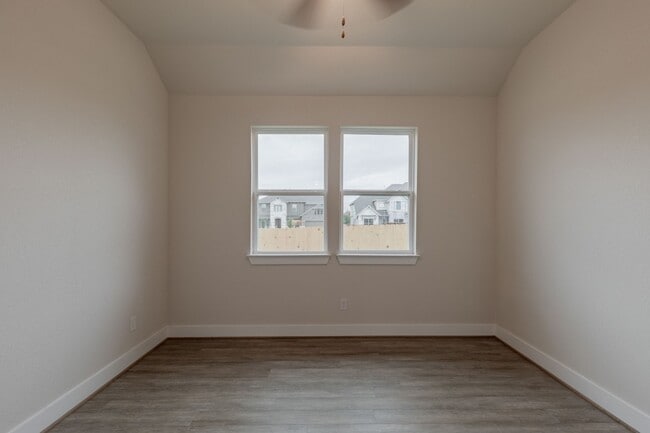 Building Photo - 3804 Sandhill Crane Dr