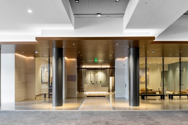 Building Photo - 1388 Kapiolani Blvd