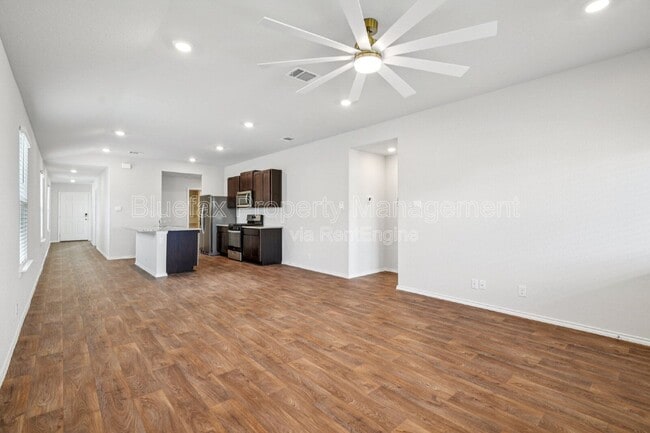 Building Photo - 15419 Puffins