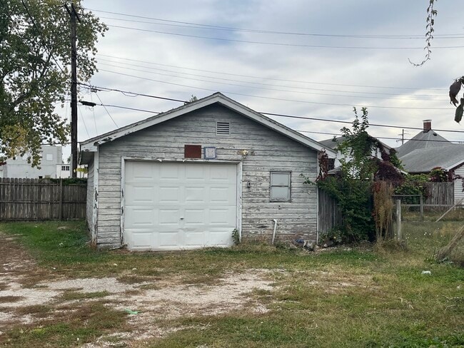Building Photo - 931 Baldwin St