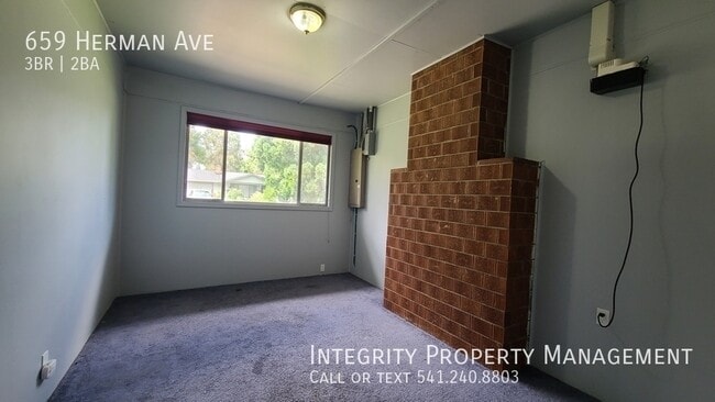 Building Photo - 659 Herman Ave