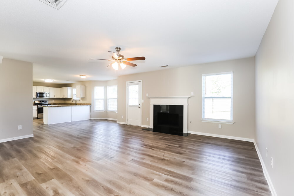 Building Photo - 3942 Rosebud Park Dr