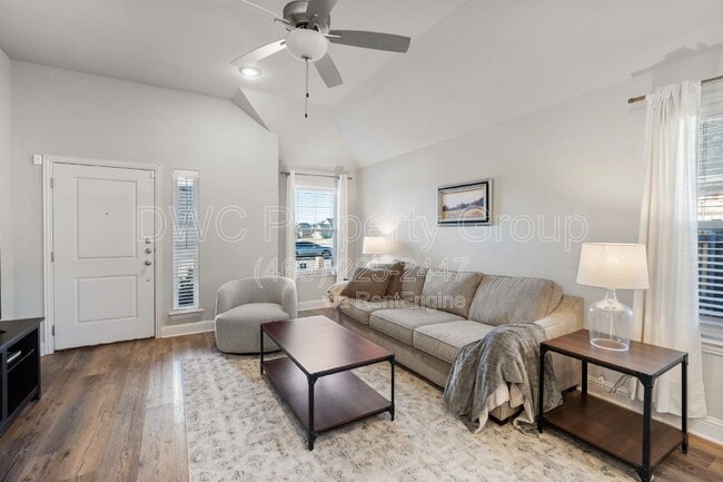 Building Photo - 1707 Aleia Cv