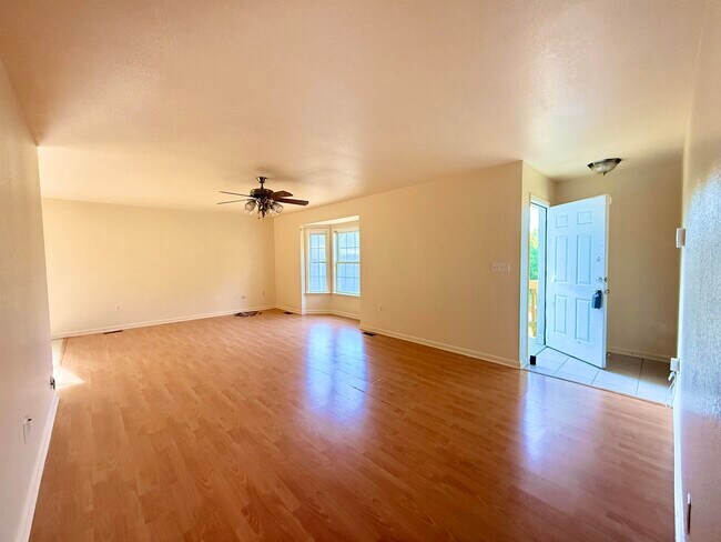 Building Photo - 10 Pontotoc Trail