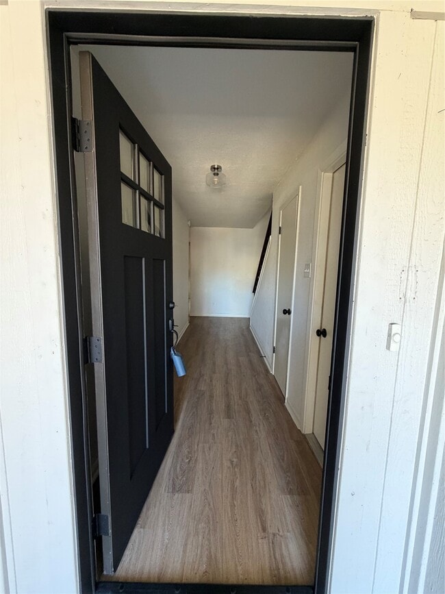 Building Photo - 23103 Calico Corners Ln