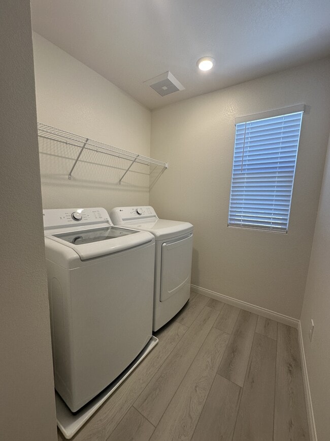 Building Photo - 9125 Rivington Ave