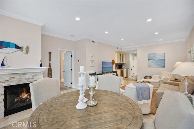 Building Photo - 30902 Club House Dr