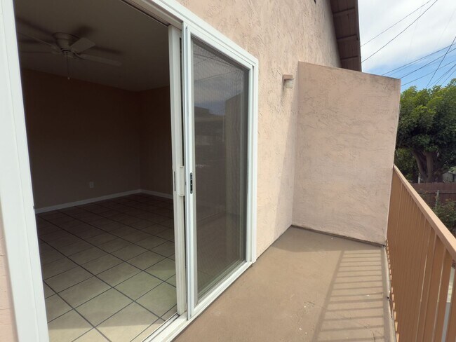 Building Photo - Casa Millar