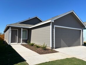 Building Photo - 3/2/2 New Construction in Sherman!