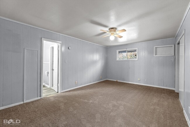 Building Photo - 2754 Lakehurst Ave