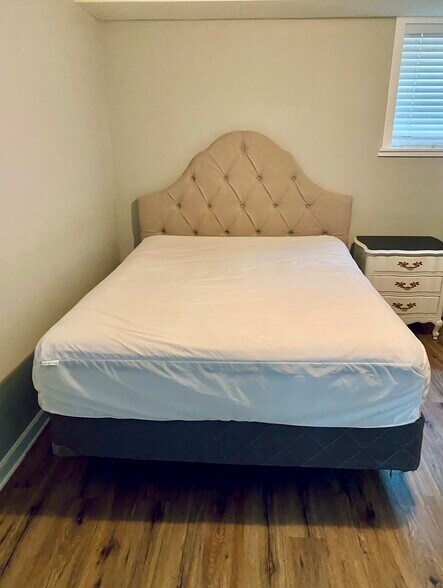 Building Photo - 1523 McKennie Ave