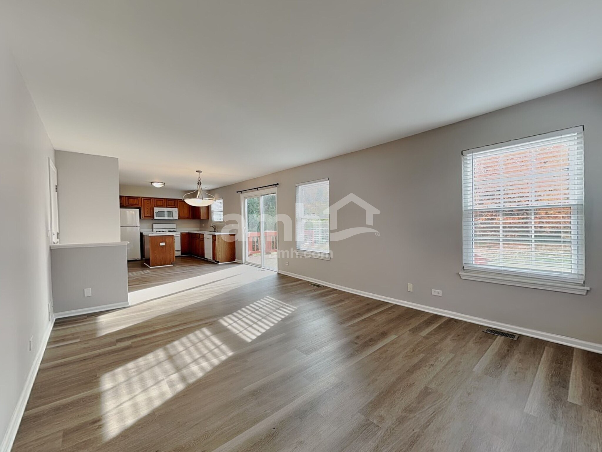 Building Photo - 1613 Gleneagle Ct