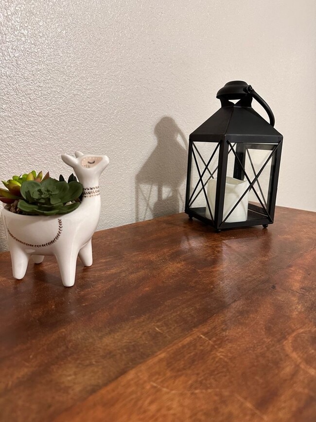 Building Photo - Beautiful fully furnished home with many leasing options available! Contact our office for pricin...