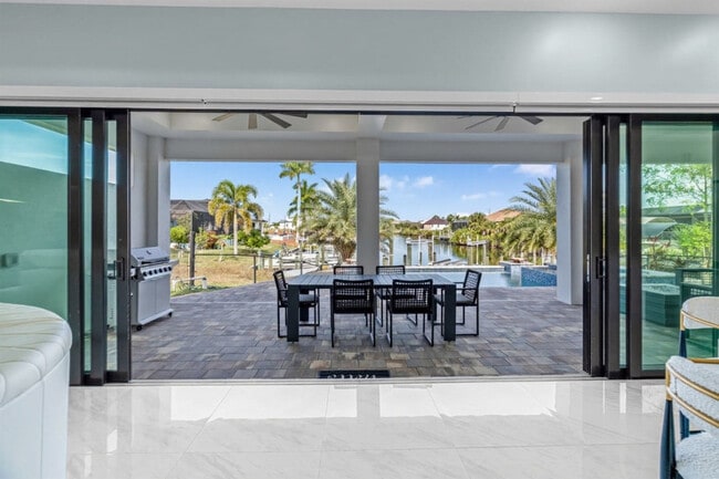 Building Photo - 3611 Gulfstream Pkwy