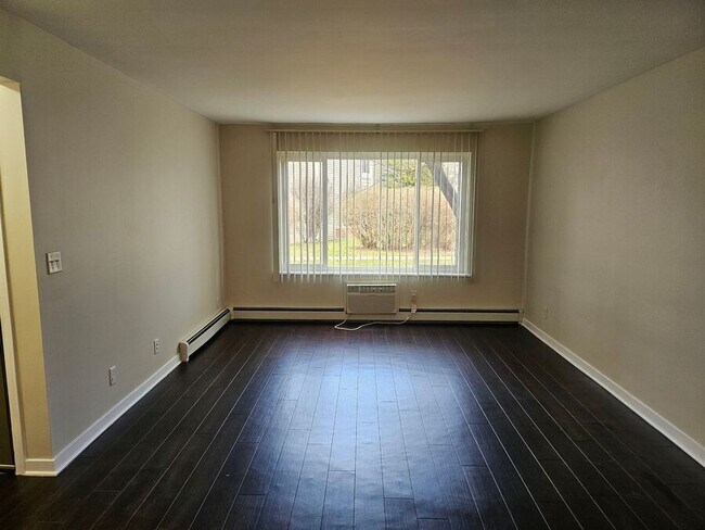 Building Photo - 1200 Light Road