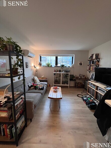 Building Photo - 9 Soden St