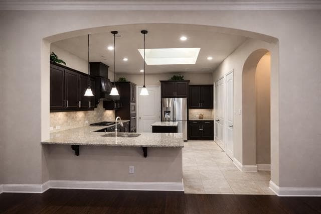 Building Photo - 526 Evergreen Dr