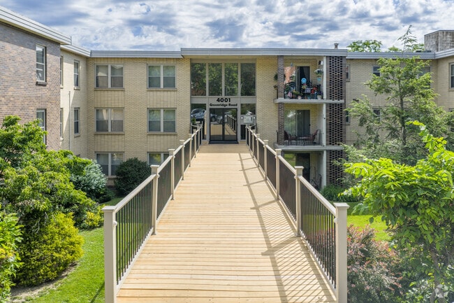 Building Photo - Cordova Apartments