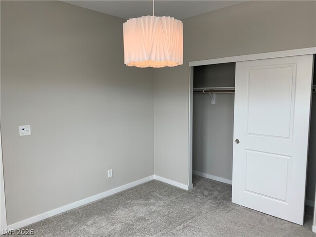 Building Photo - 537 Ruby Mesa Ave