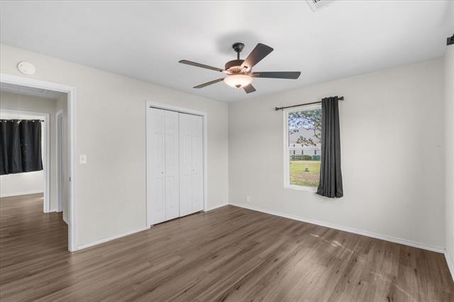 Building Photo - 657 E Commerce St