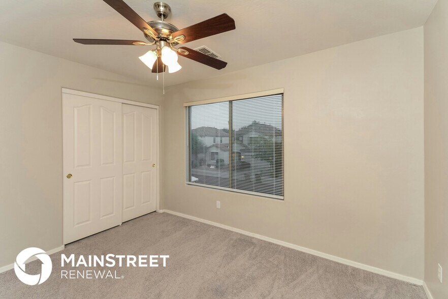 Building Photo - 17039 W Ipswitch Way