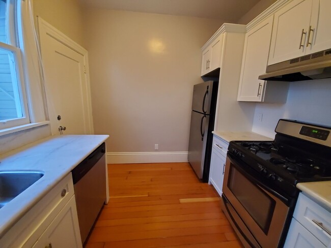 Building Photo - Hayes Valley-NOPA 1 Bedroom