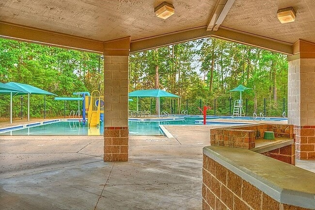 Building Photo - 22 Watermint Pl