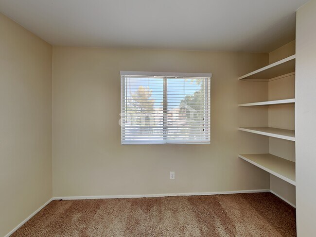 Building Photo - 193 Caswell Ct