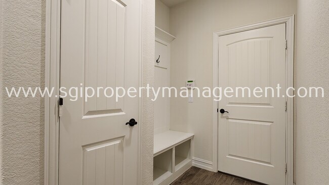 Building Photo - 3621 Brahman Ct