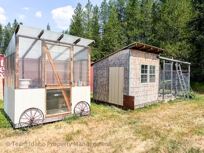 Building Photo - 317 E Elkhorn Meadows Rd