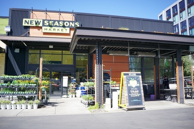 Building Photo - Move-in Special: Enjoy Modern Convenience w/Vintage Charm + Complimentary Laundry!