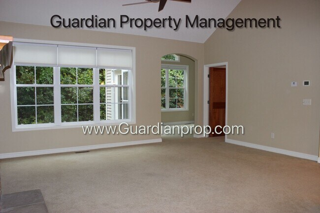 Building Photo - Gorgeous Brooklyn Park Single Family Home, 2 Car Garage, W/D, Office, Available Jan/Feb