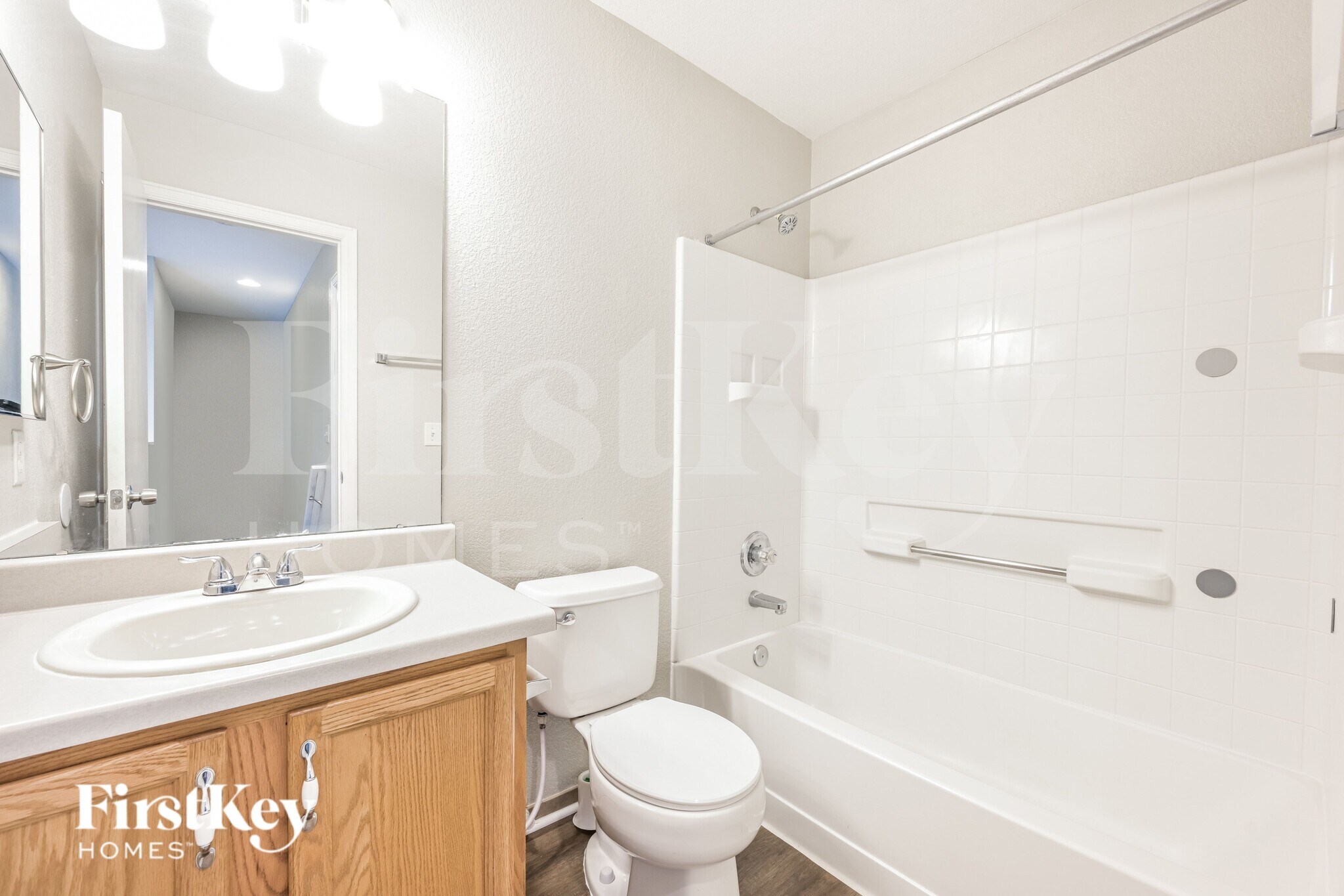 Building Photo - 4646 S Tabor Way